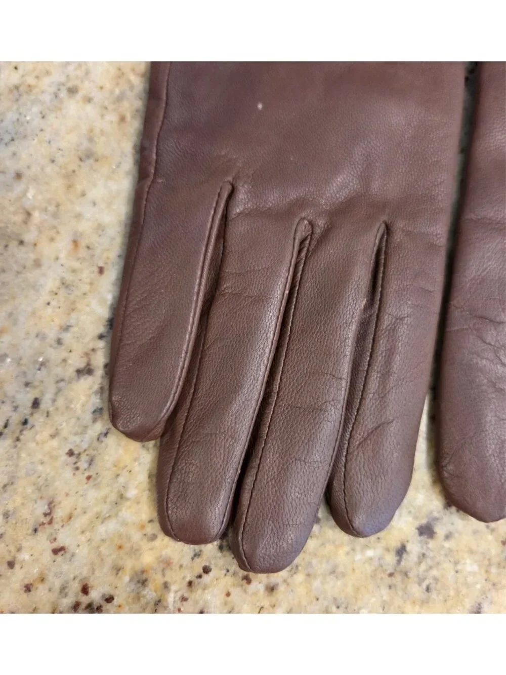 Isotoner Women’s Sz M 7.5 Thinsulate Lined Brown Leather Gloves - Picture 2 of 16